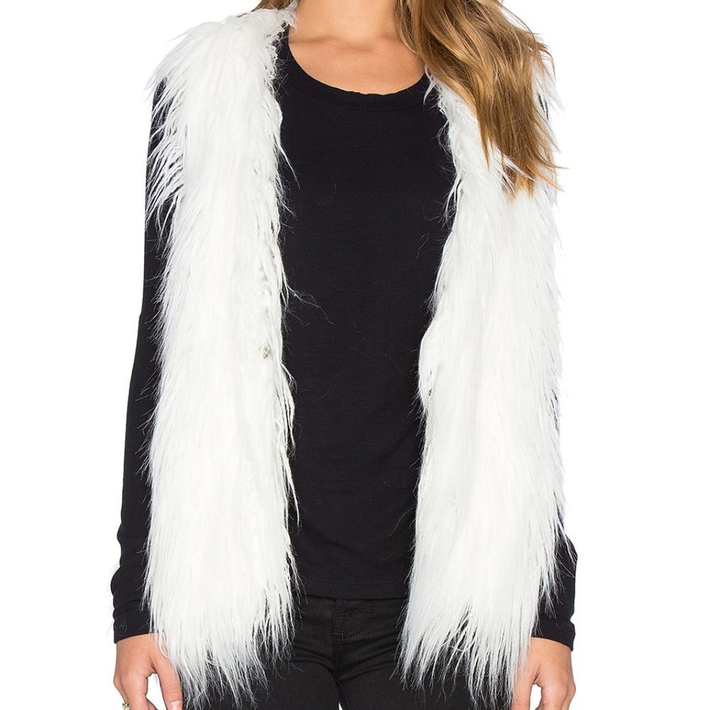 Liz Claiborne NWT white fur vest size M